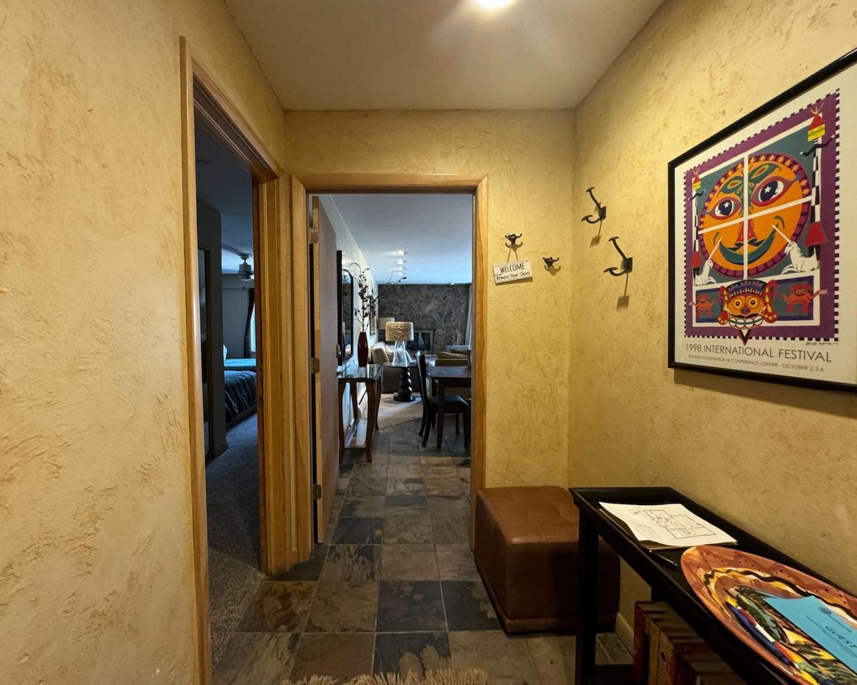 וייל Best Location In The Heart Of Lions Head, Ski Lockers, Jacuzzi And Pool מראה חיצוני תמונה