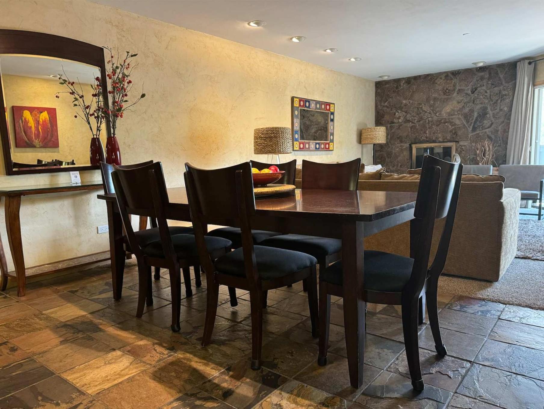 וייל Best Location In The Heart Of Lions Head, Ski Lockers, Jacuzzi And Pool מראה חיצוני תמונה